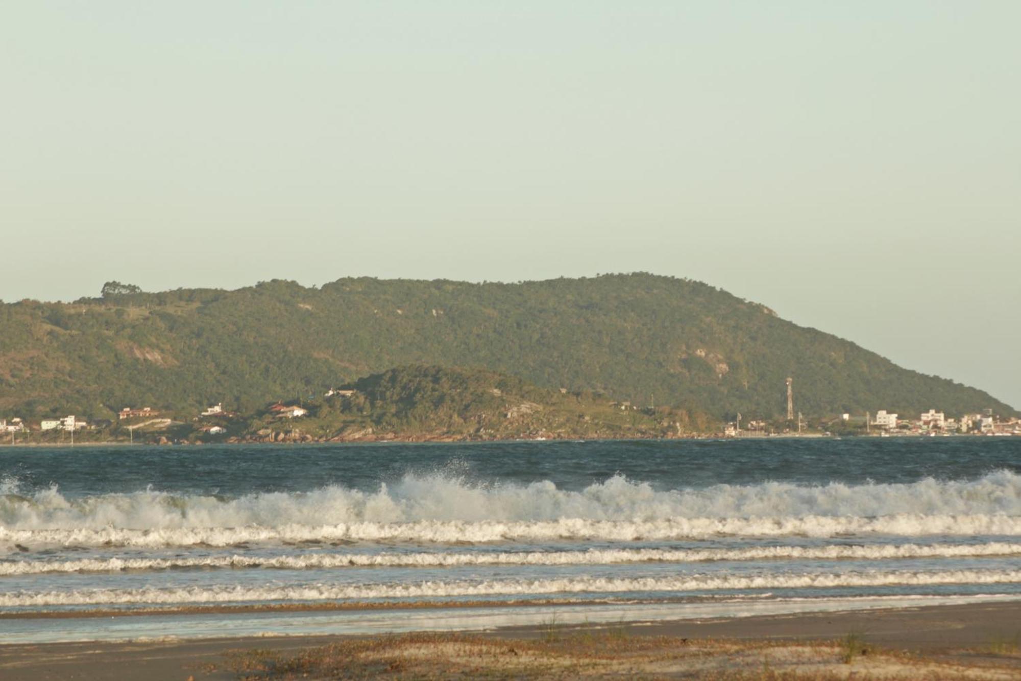 Pousada Recanto Edenico - A Beira Mar Da Praia Ponta Do Papagaio, Palhoca Sc Palhoça Exterior foto