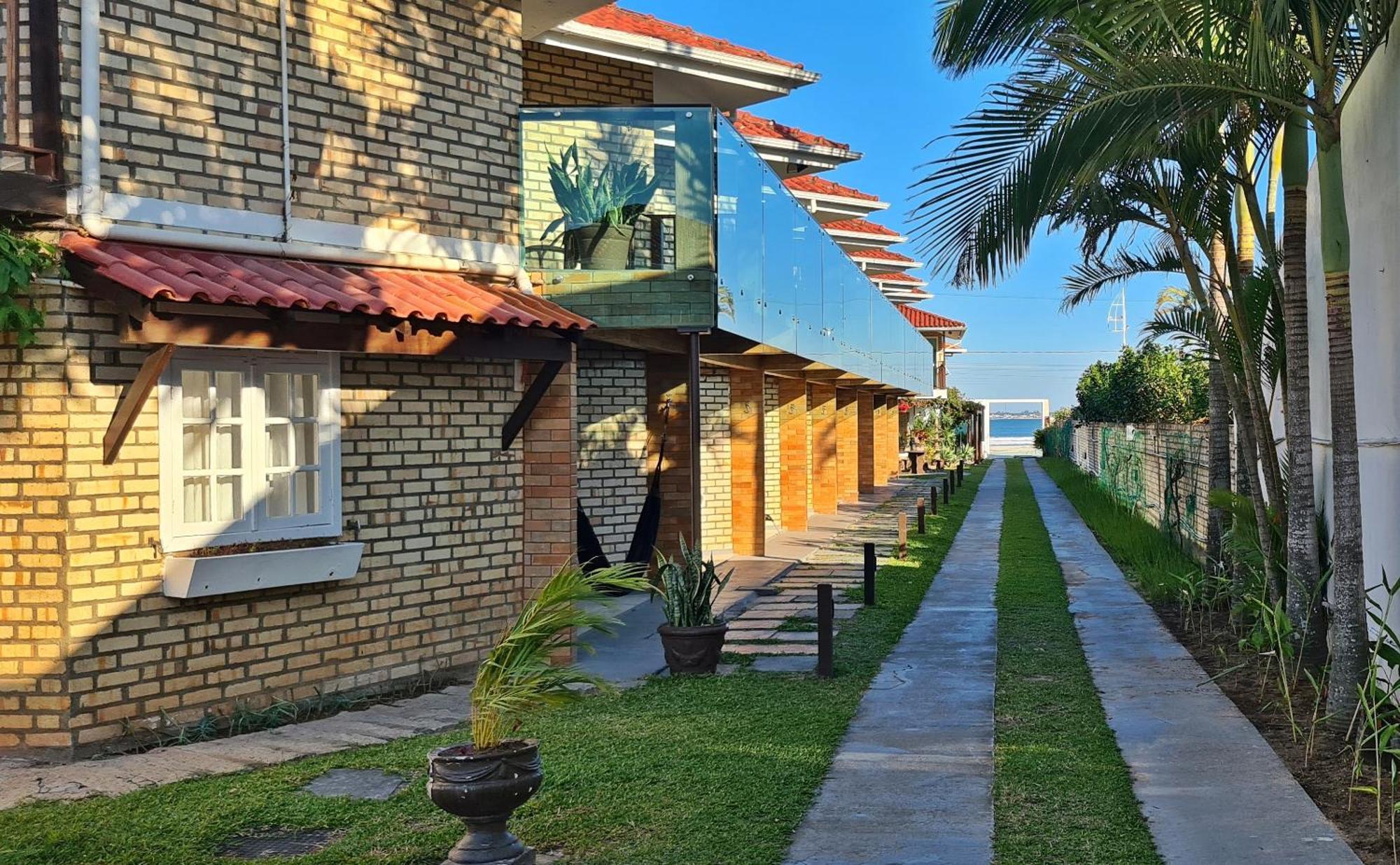 Pousada Recanto Edenico - A Beira Mar Da Praia Ponta Do Papagaio, Palhoca Sc Palhoça Exterior foto