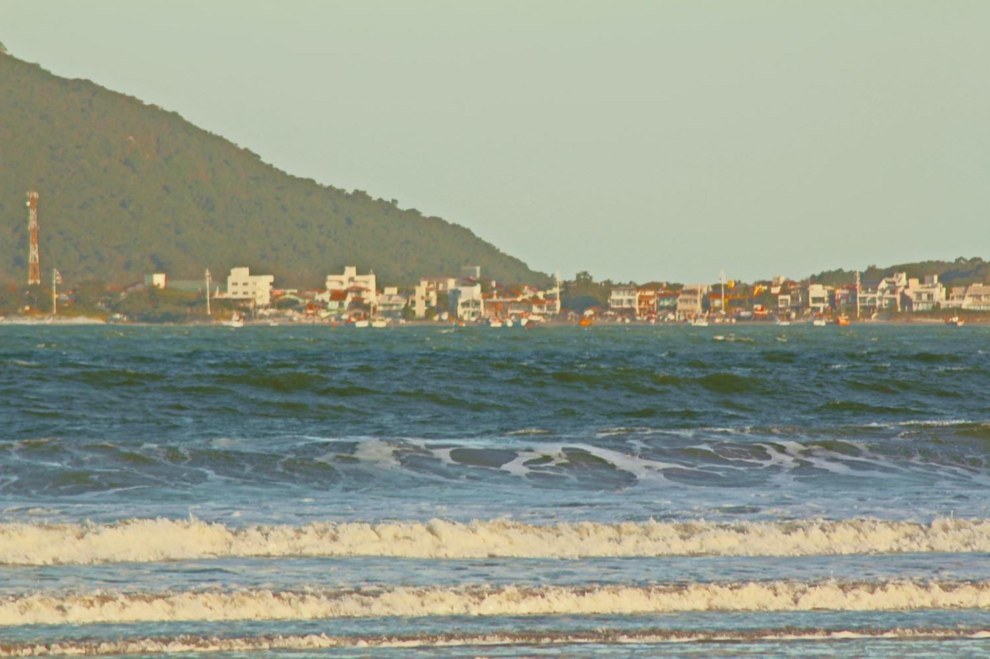 Pousada Recanto Edenico - A Beira Mar Da Praia Ponta Do Papagaio, Palhoca Sc Palhoça Exterior foto